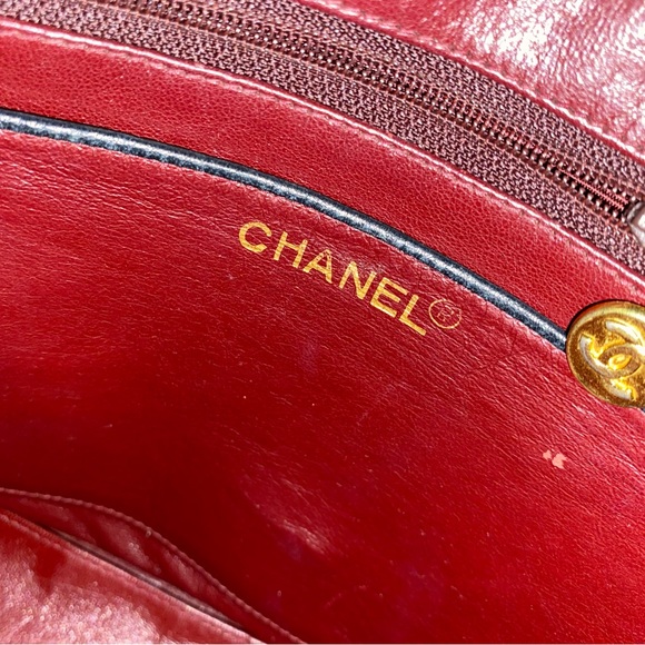 Vintage Chanel Matelasse Camera Bag - Picture 7 of 9